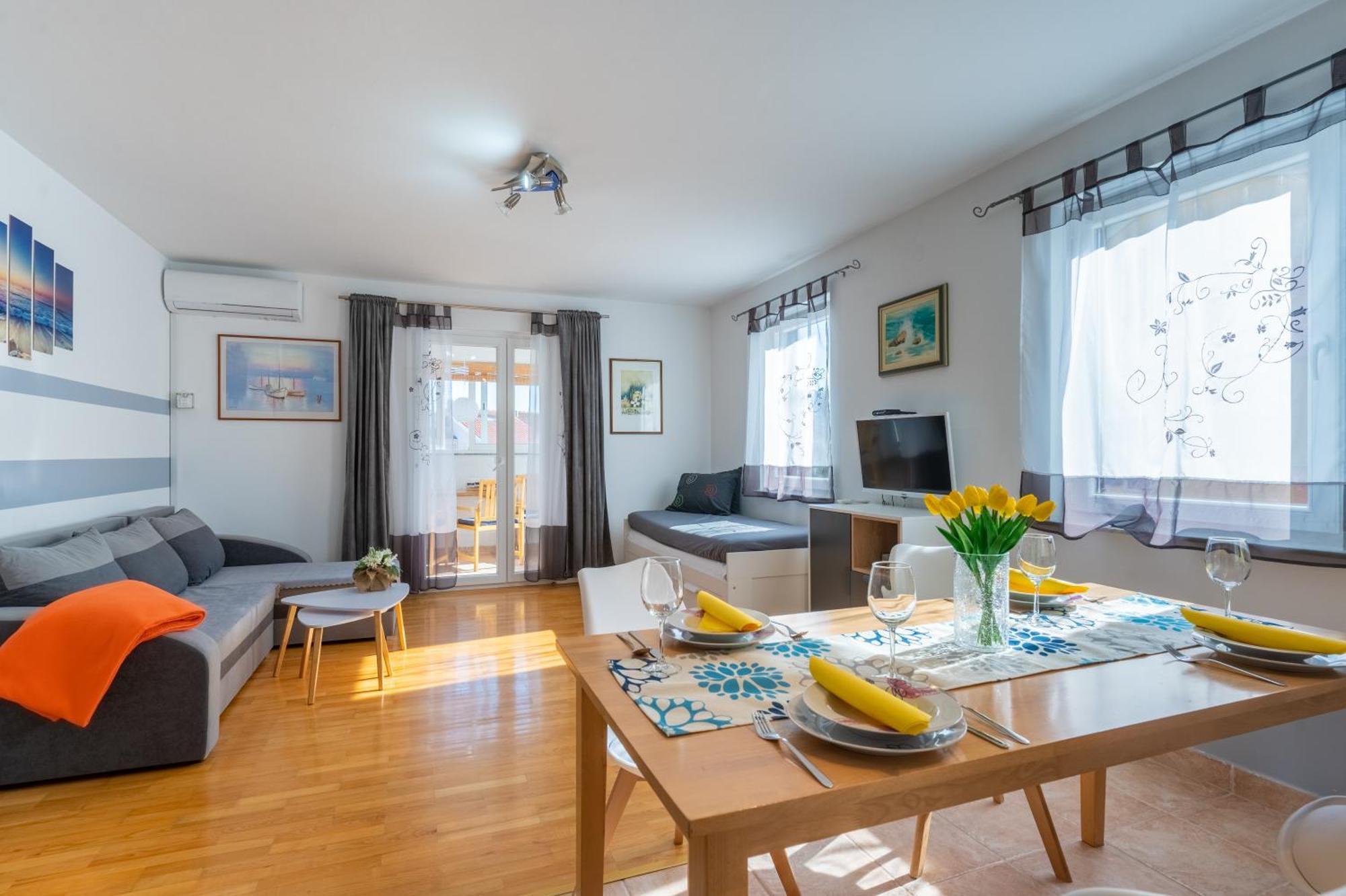 Apartment Kristian ツレス エクステリア 写真