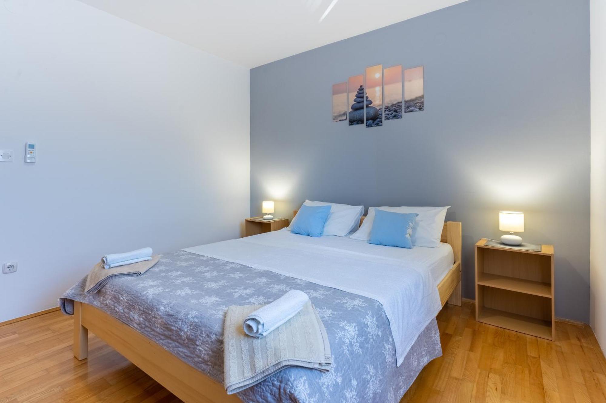 Apartment Kristian ツレス エクステリア 写真